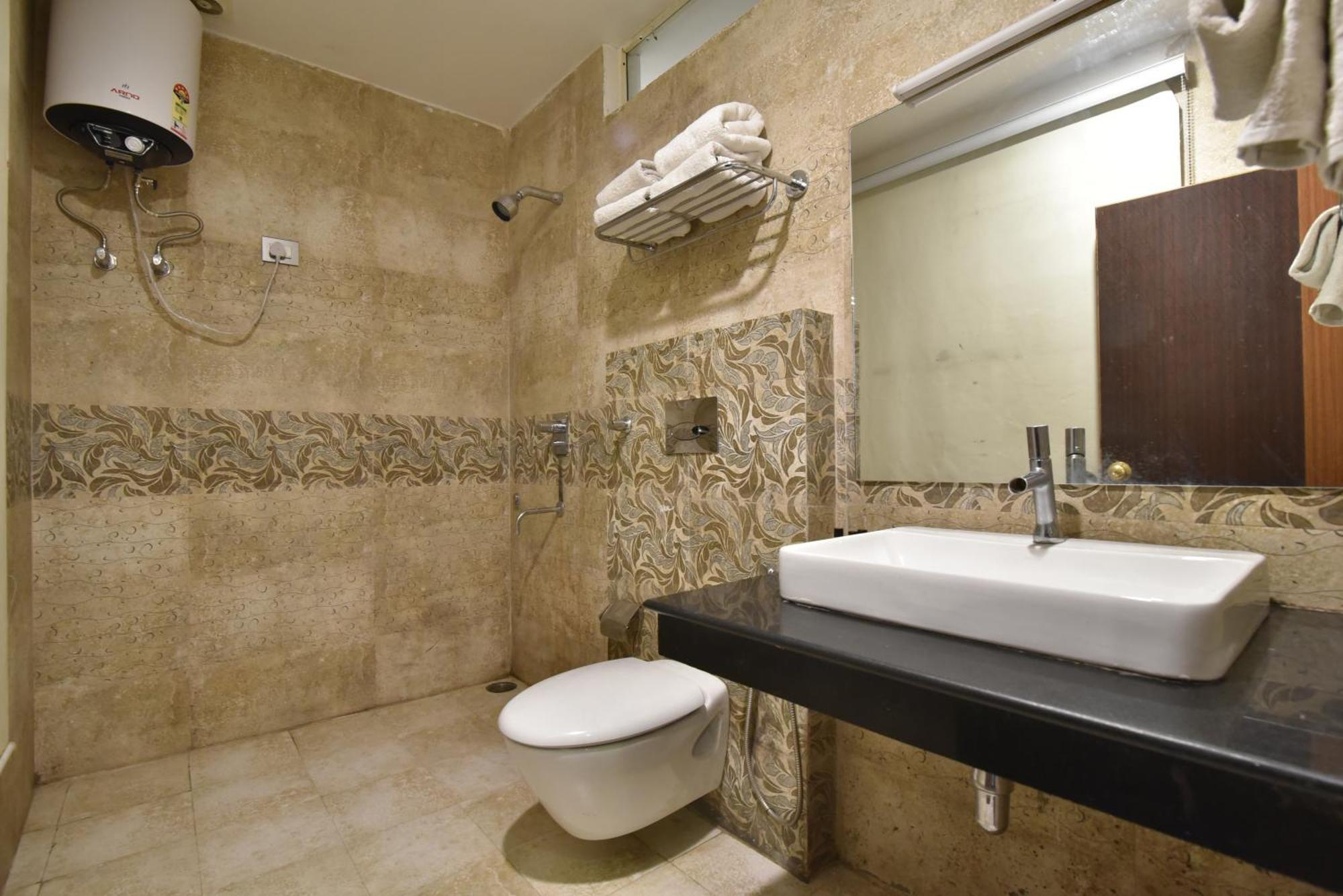 M Hotel And Restaurant McLeod Ganj Εξωτερικό φωτογραφία